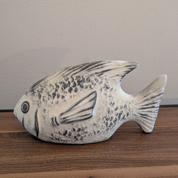 17" x 8" Ceramic decorative fish nautical beach theme decor . - Picture 2 of 4